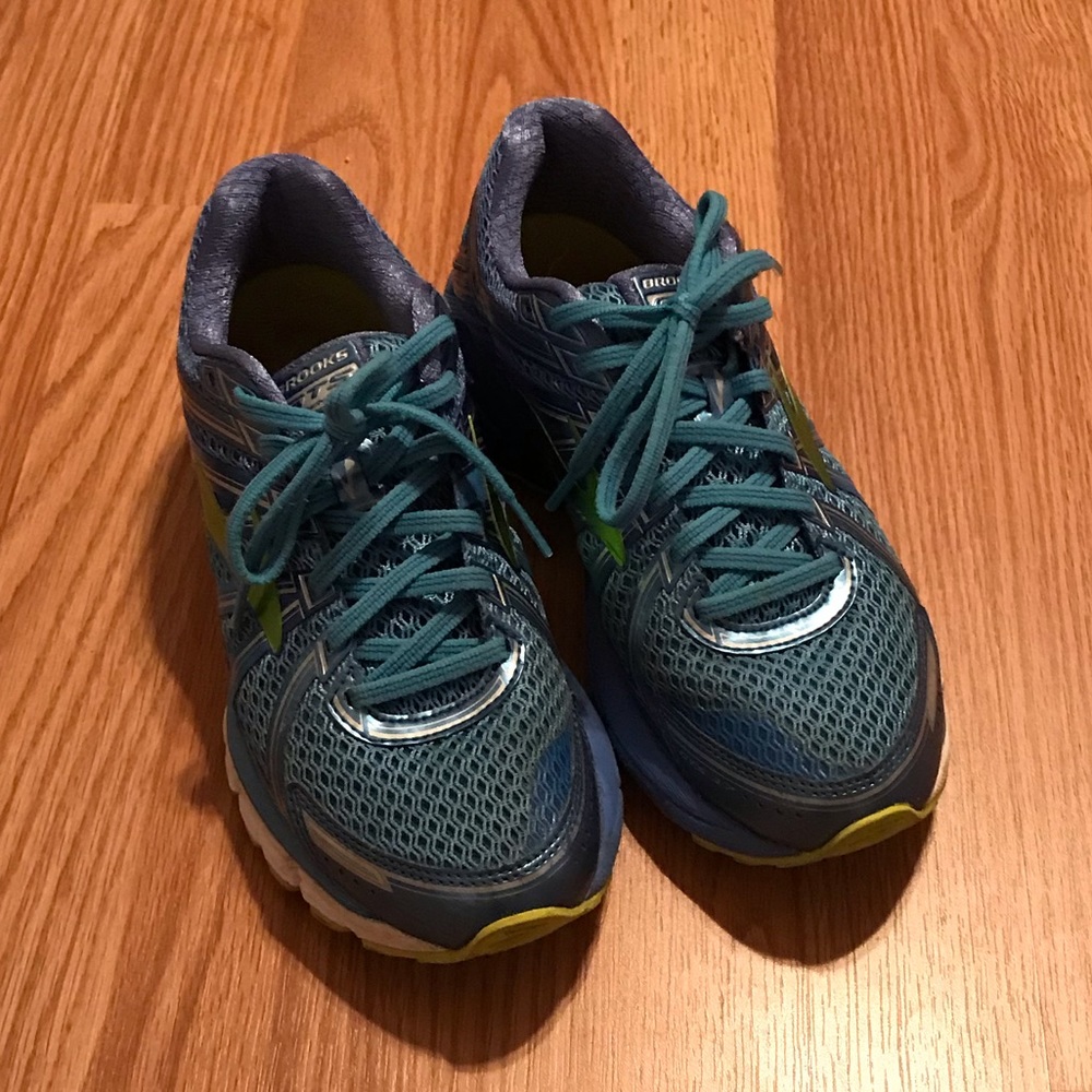 Brooks GTS Seventeen Athletic Shoes